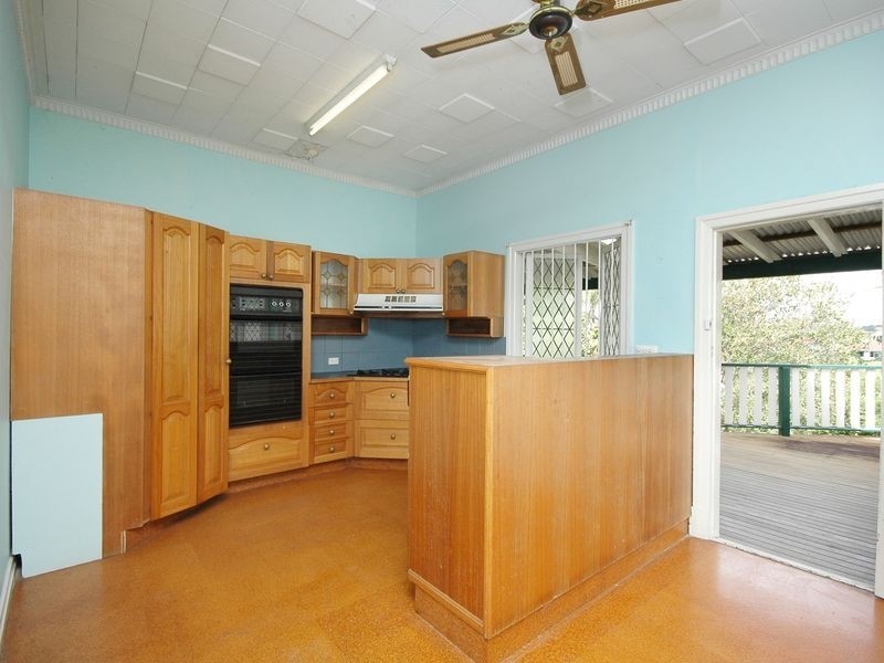 359 Cavendish Road, Coorparoo QLD 4151