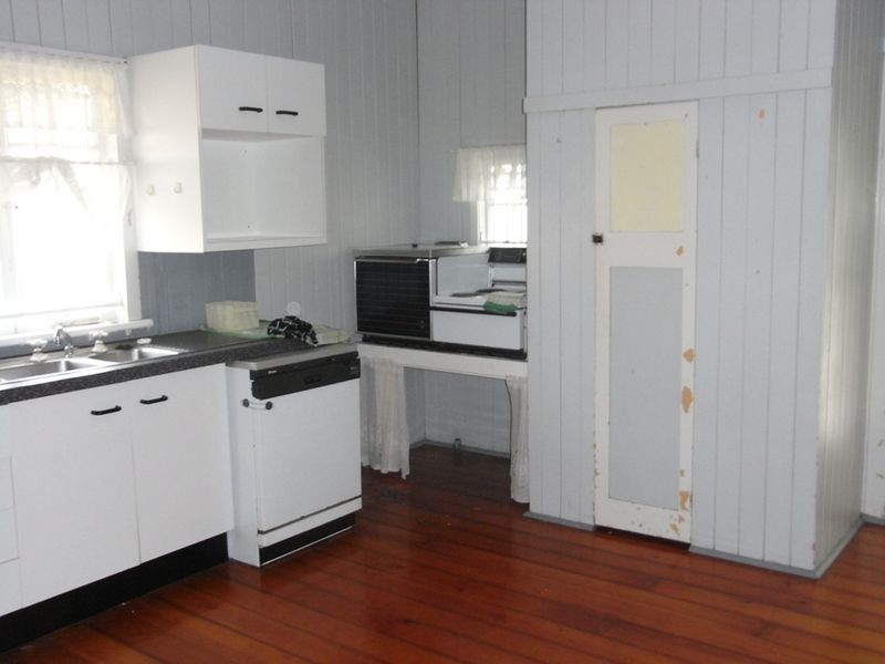 25 Thomas Street, Greenslopes QLD 4120