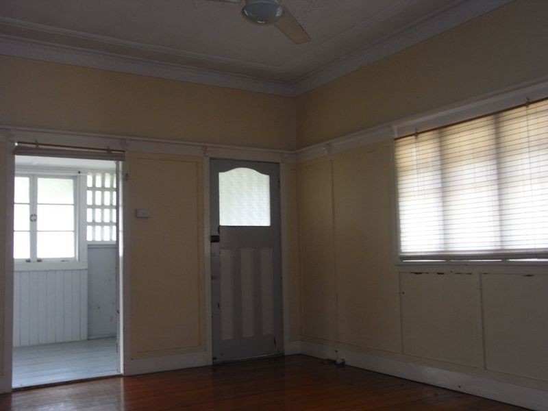 25 Thomas Street, Greenslopes QLD 4120