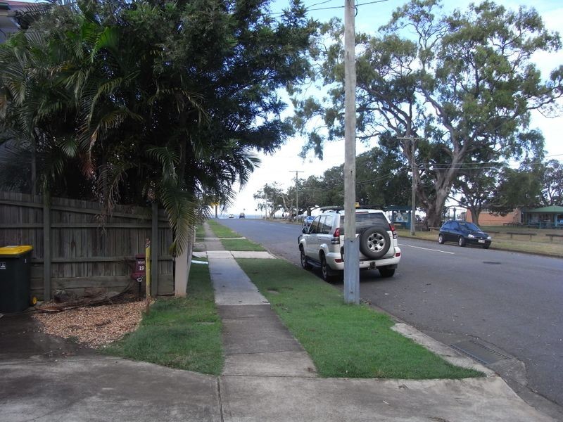 19 Glenora Street, Wynnum QLD 4178