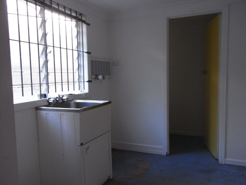 19 Glenora Street, Wynnum QLD 4178