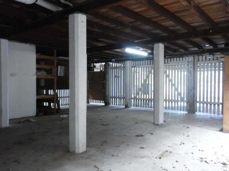 19 Glenora Street, Wynnum QLD 4178