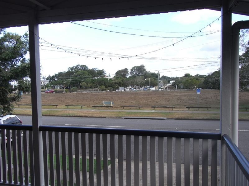 19 Glenora Street, Wynnum QLD 4178