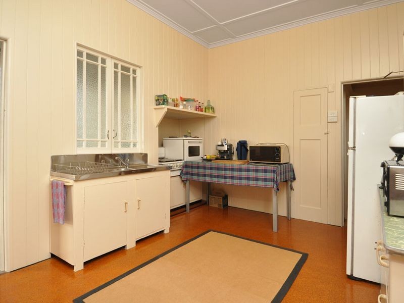 40 Percival Terrace, Holland Park QLD 4121