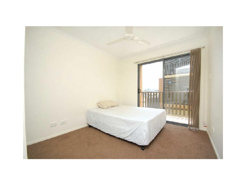 6/11 Temple Street, Coorparoo QLD 4151
