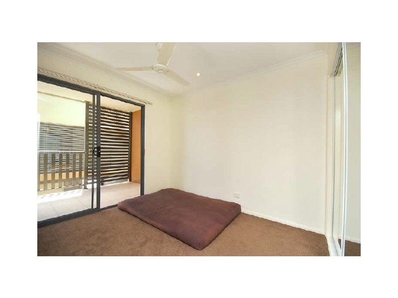 6/11 Temple Street, Coorparoo QLD 4151