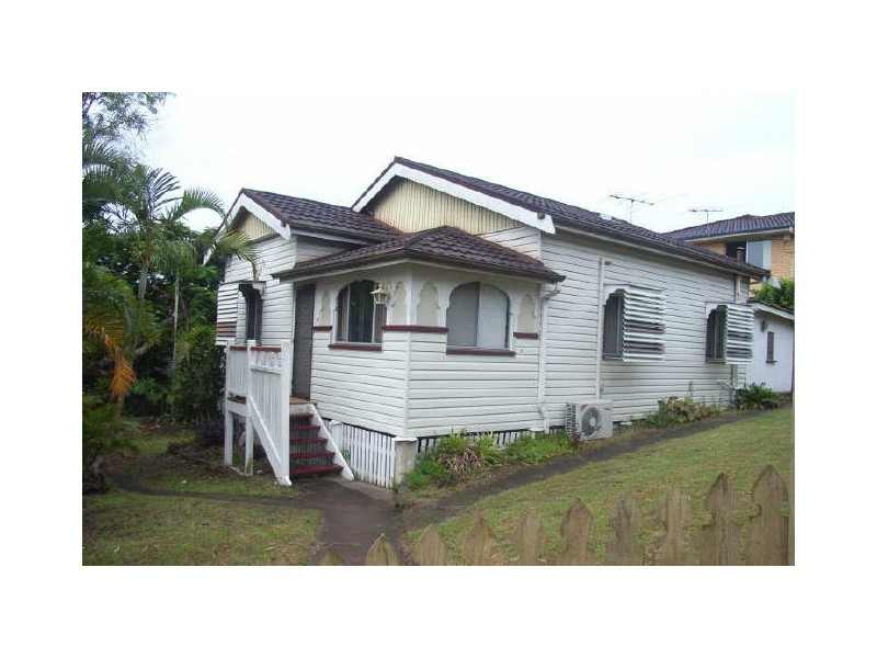6 Lancaster Street, Coorparoo QLD 4151