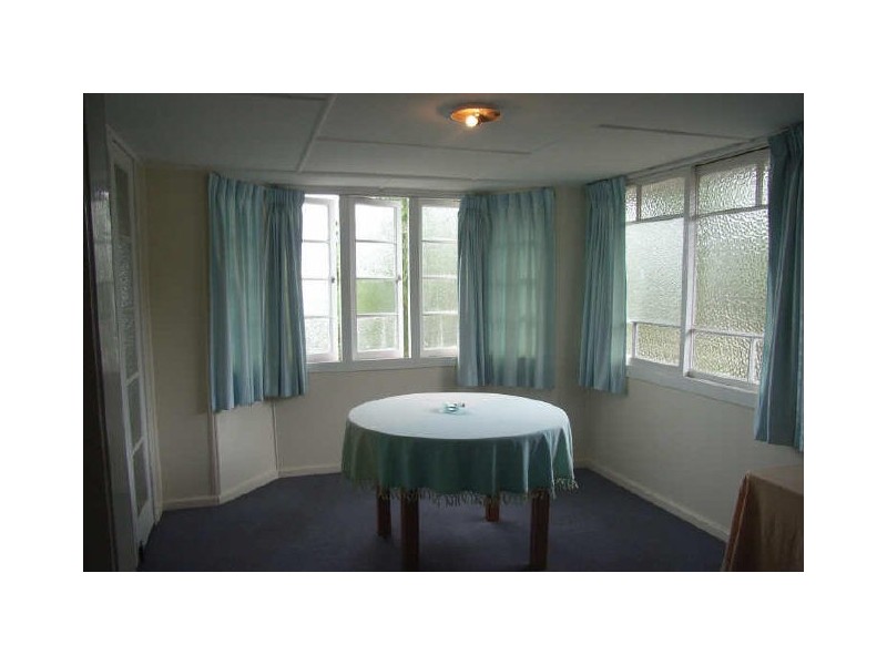 24 Landsdowne Street, Coorparoo QLD 4151