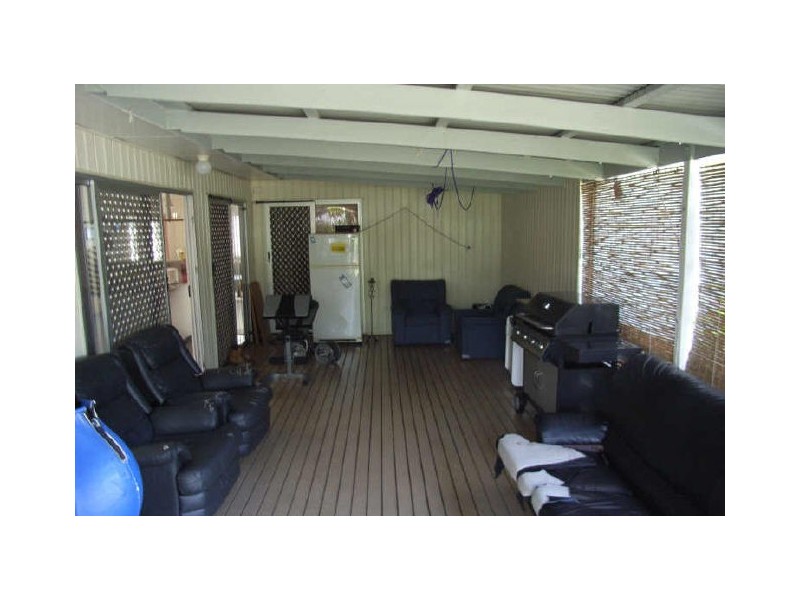 17 Houthem Street, Camp Hill QLD 4152