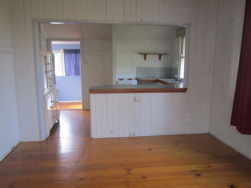 24 Wilkins Street East, Annerley QLD 4103