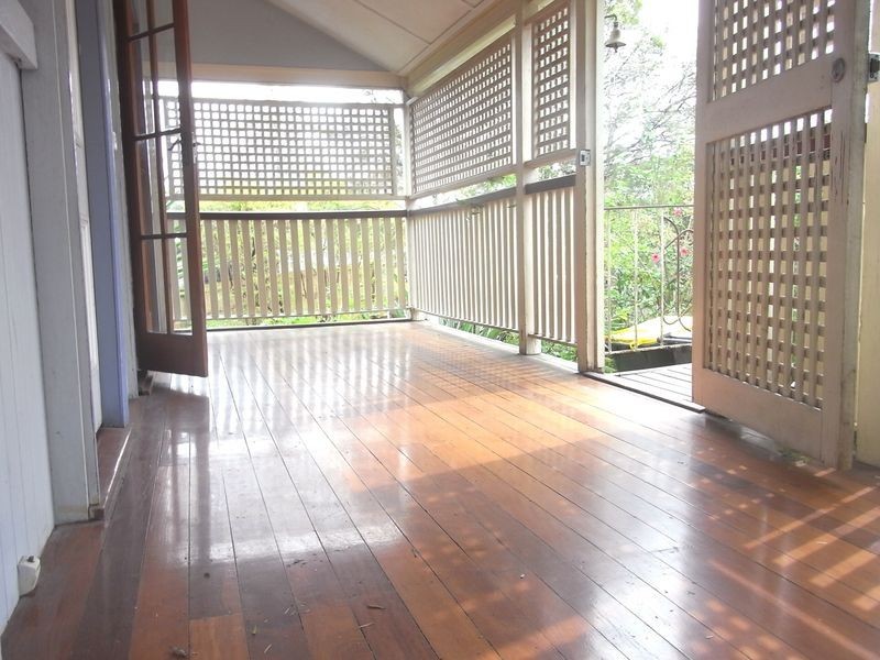 24 Wilkins Street East, Annerley QLD 4103