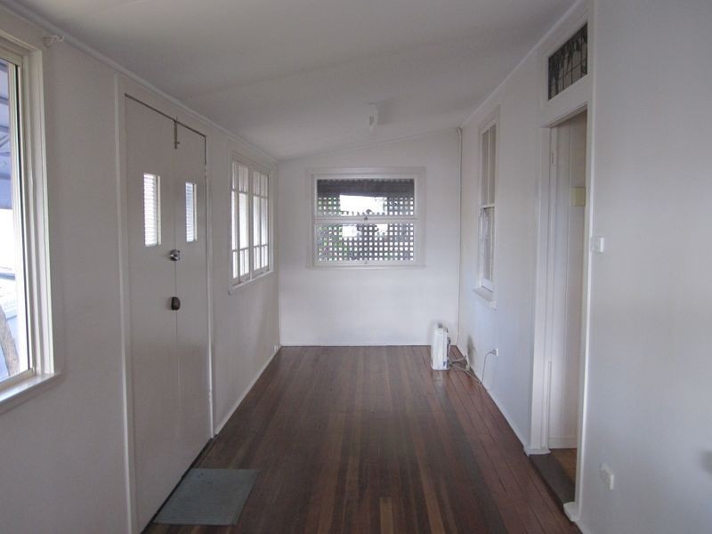 35 Nicklin Street, Coorparoo QLD 4151