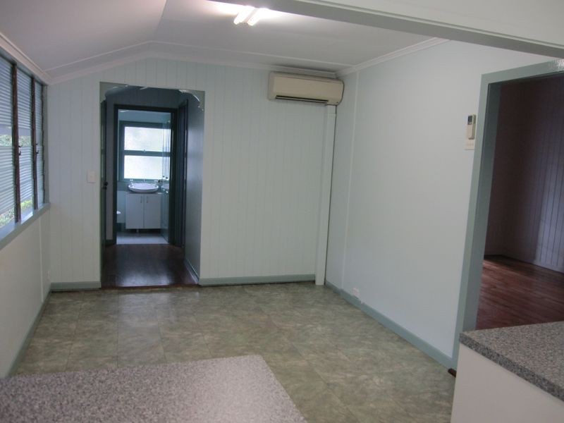 35 Nicklin Street, Coorparoo QLD 4151