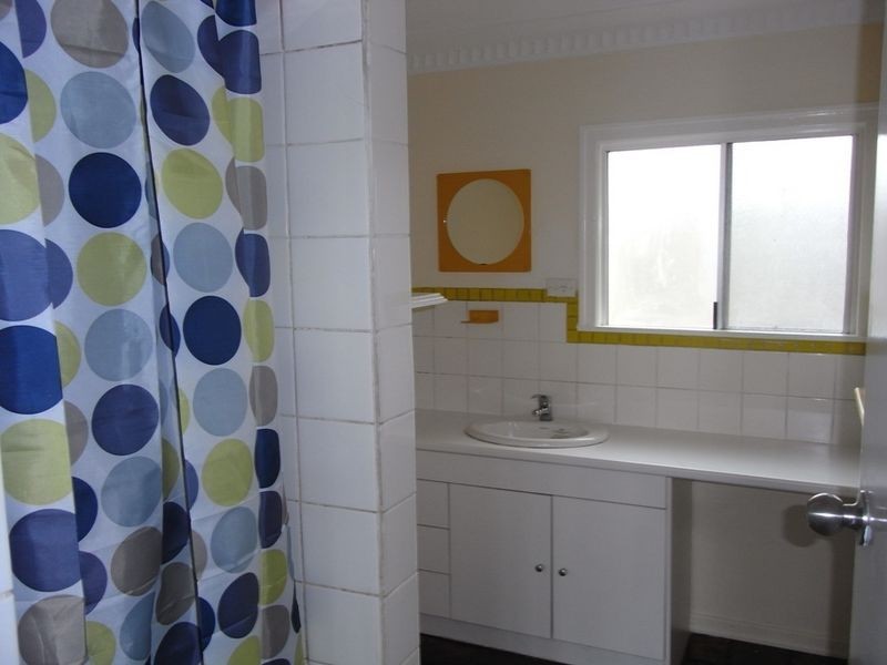 26 Henderson Street, Camp Hill QLD 4152