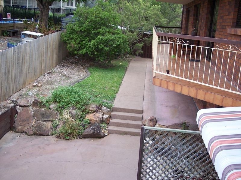 10/3 Curd Street, Greenslopes QLD 4120