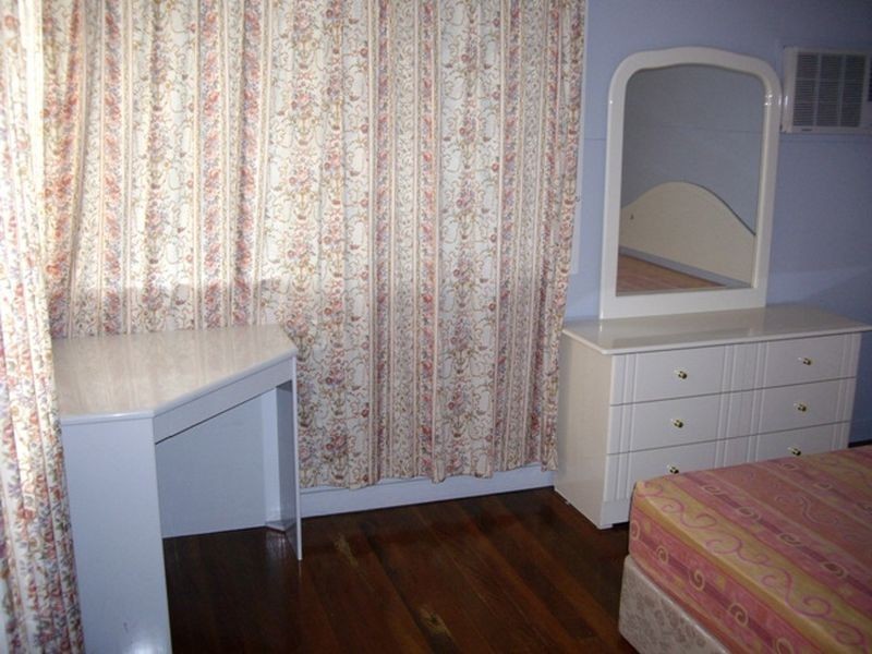 77 Troughton Road, Sunnybank QLD 4109