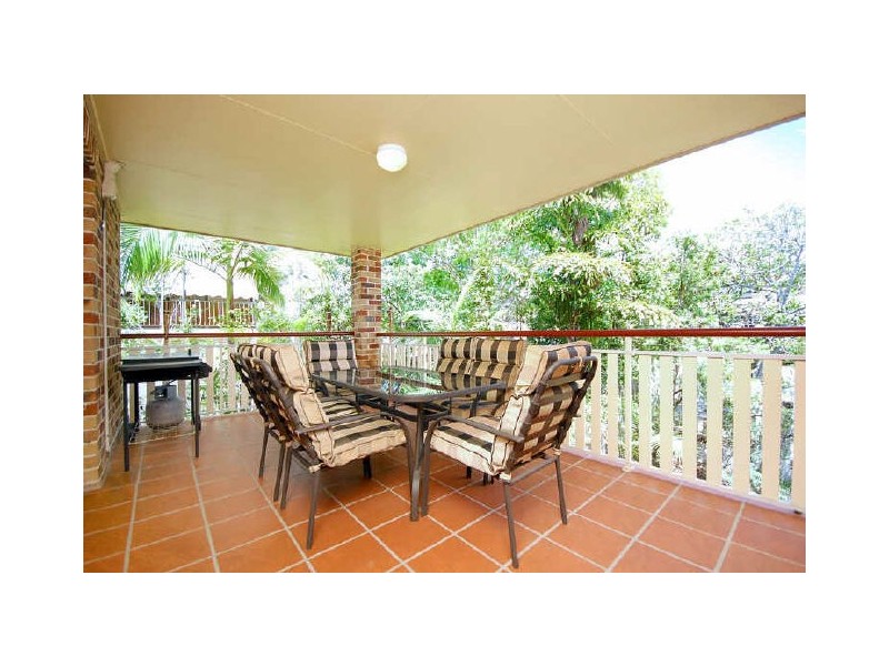 2/63 Kirkland Avenue, Coorparoo QLD 4151