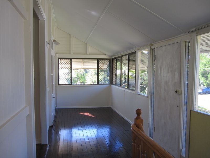 55 Mearns Street, Fairfield QLD 4103