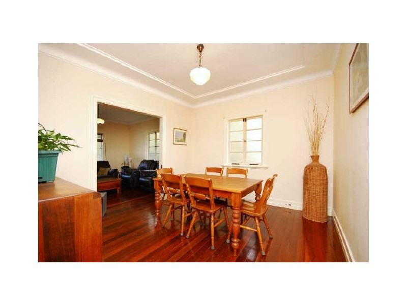 53 Tarana Street, Camp Hill QLD 4152