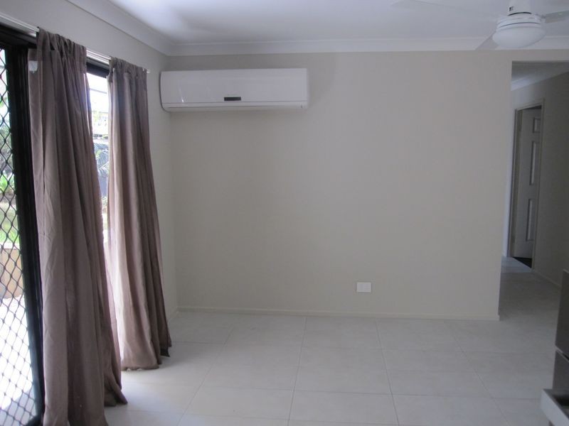 12B Avonmore Street, Edens Landing QLD 4207