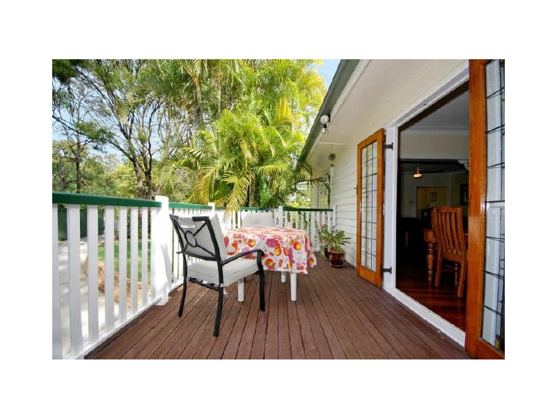 109 Lade Street, Coorparoo QLD 4151