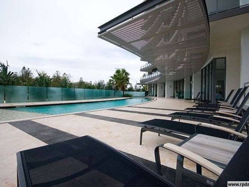 22/173 Old Burleigh Road, Broadbeach QLD 4218