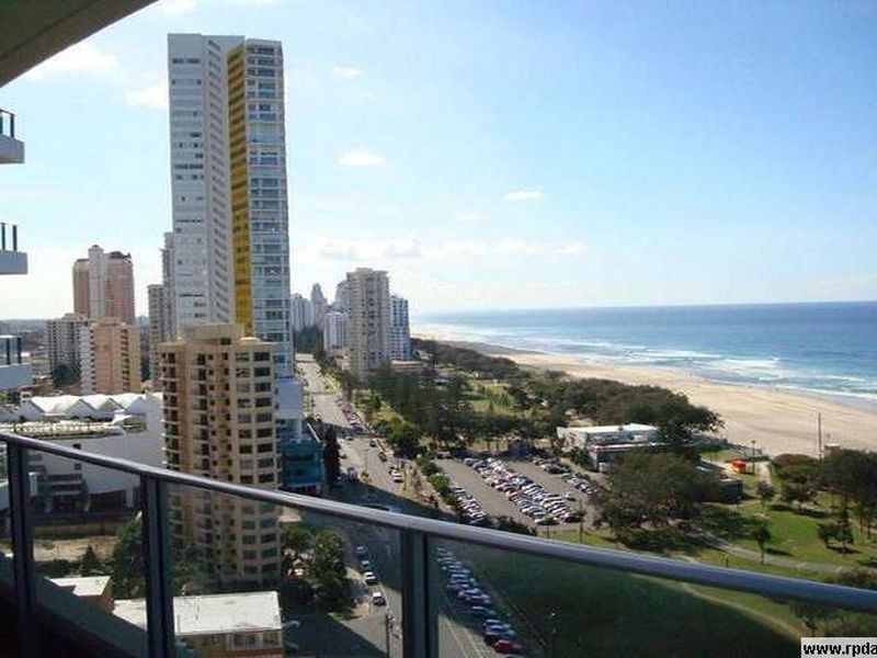 22/173 Old Burleigh Road, Broadbeach QLD 4218