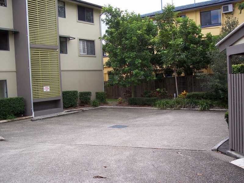 7/34 Douglas Street, Greenslopes QLD 4120