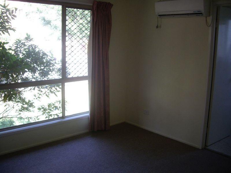 93 Donnington Street, Carindale QLD 4152