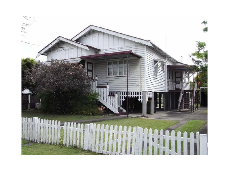 34 Bennetts Road, Camp Hill QLD 4152