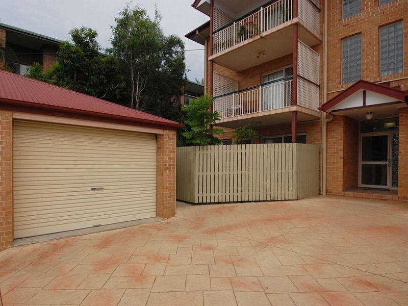 1/59 Wellington Street, Coorparoo QLD 4151