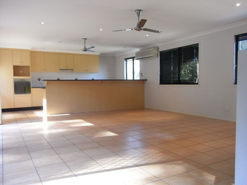 55 Roseglen Street, Greenslopes QLD 4120