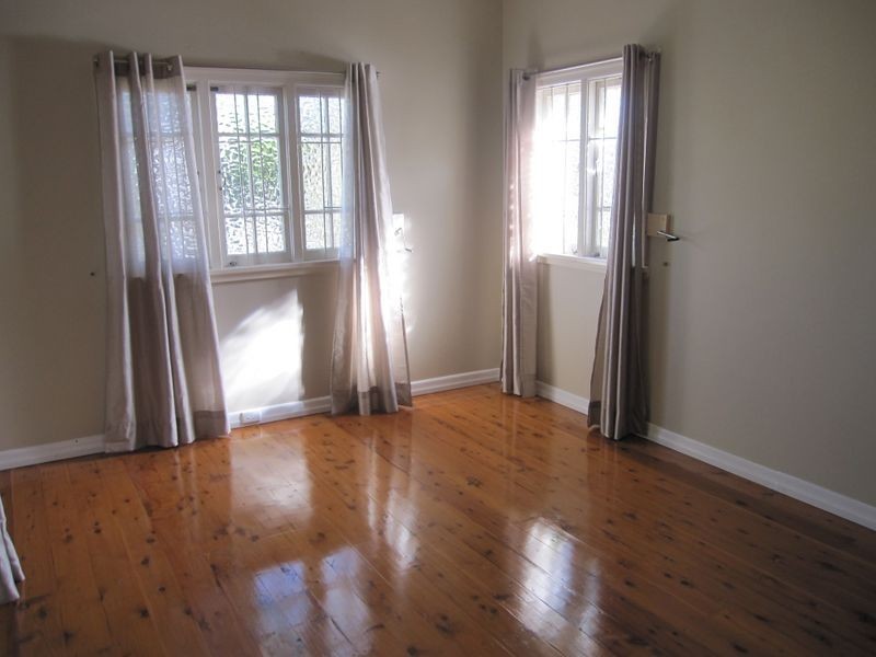 2 Greens Road, Coorparoo QLD 4151