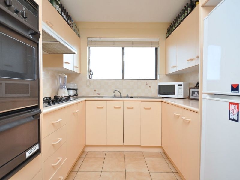 9/2 Kirkland Avenue, Coorparoo QLD 4151