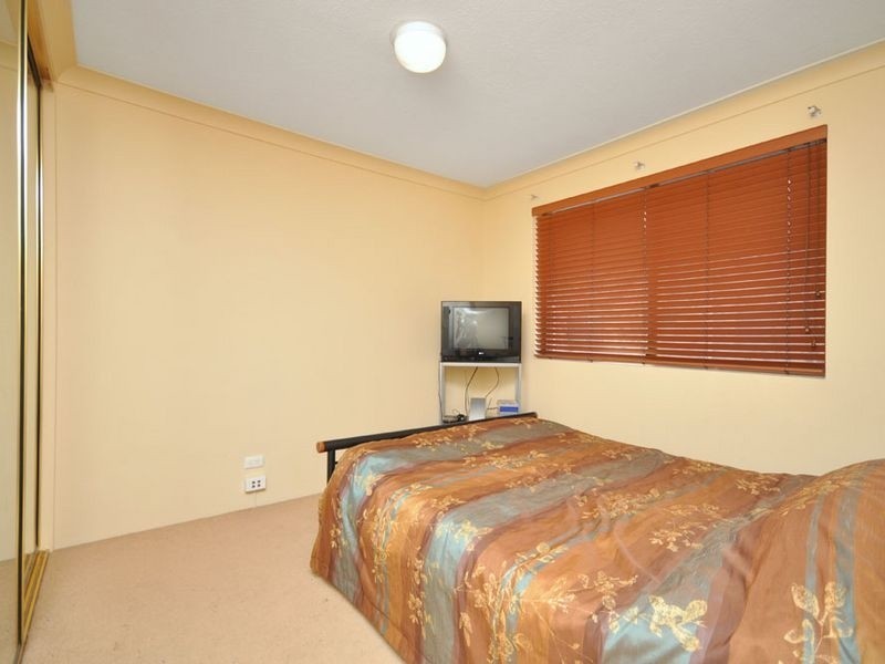 9/2 Kirkland Avenue, Coorparoo QLD 4151