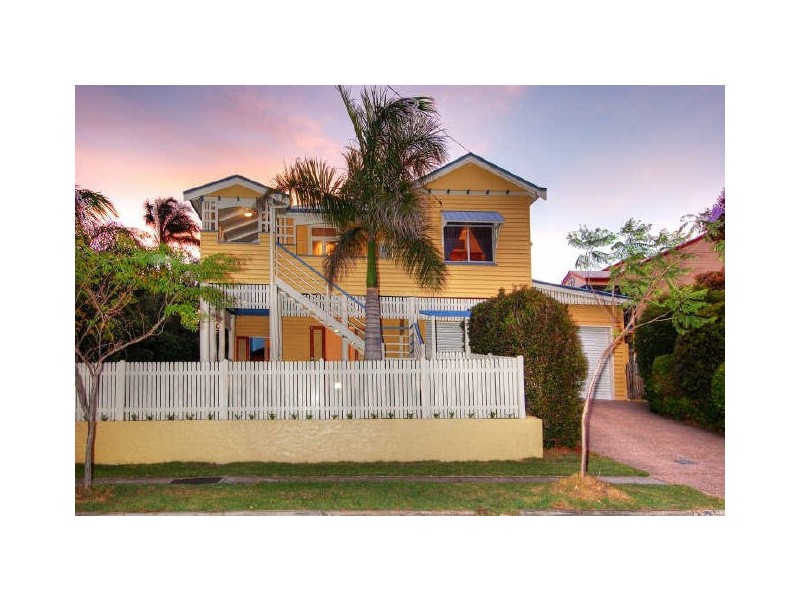 41 St Leonards Street, Coorparoo QLD 4151