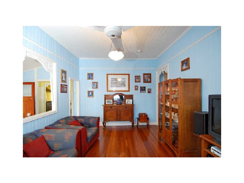 41 St Leonards Street, Coorparoo QLD 4151