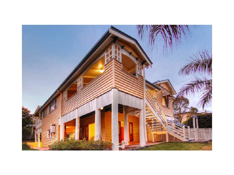 41 St Leonards Street, Coorparoo QLD 4151