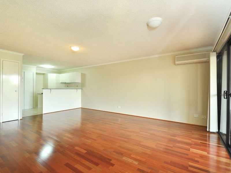 37/55 Harries Road, Coorparoo QLD 4151