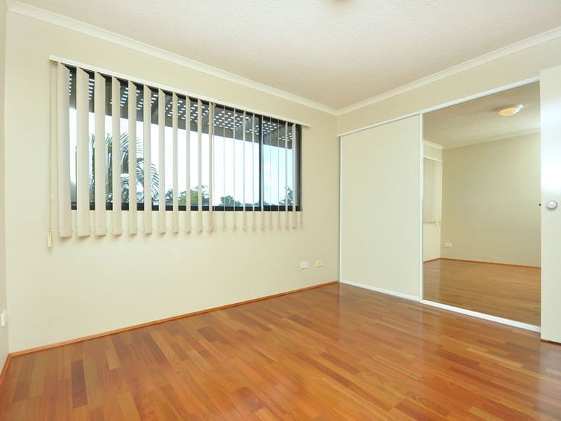37/55 Harries Road, Coorparoo QLD 4151