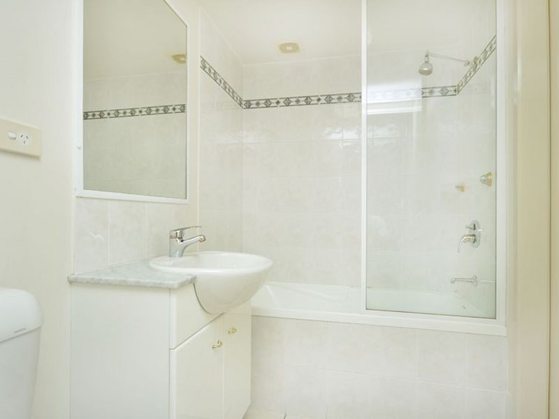 37/55 Harries Road, Coorparoo QLD 4151