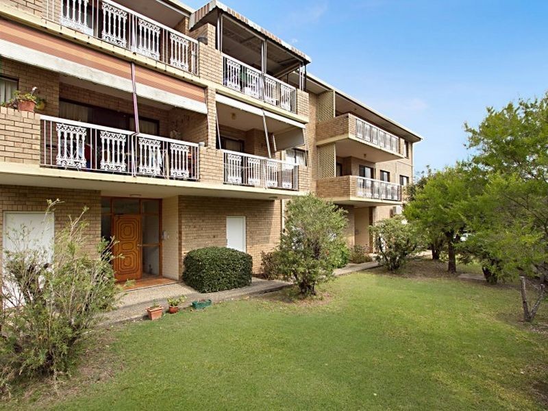 1/10 Mansfield Street, Coorparoo QLD 4151