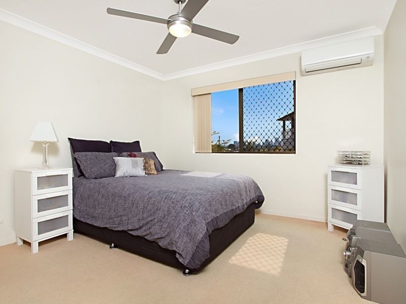 1/10 Mansfield Street, Coorparoo QLD 4151