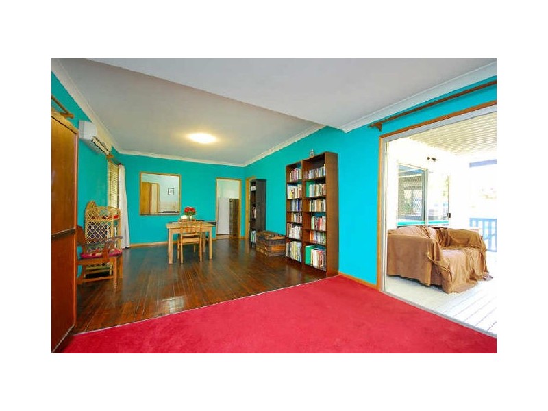 16 Myall Street, Norman Park QLD 4170