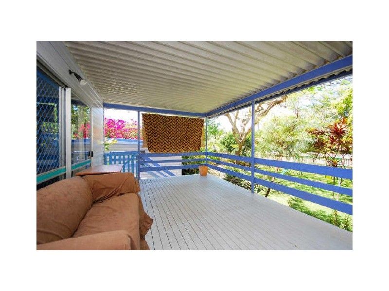 16 Myall Street, Norman Park QLD 4170