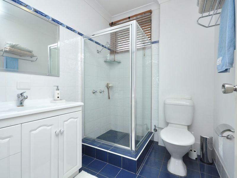 4/16 Ernest Street, Greenslopes QLD 4120