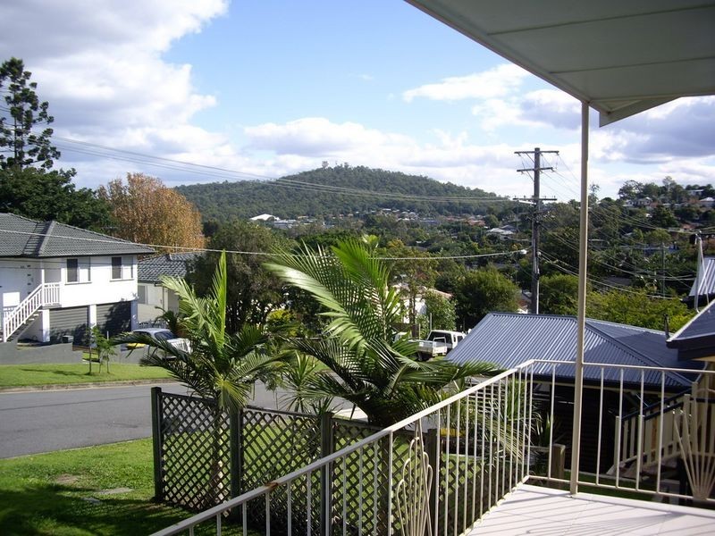 30 Morland Street, Mount Gravatt East QLD 4122