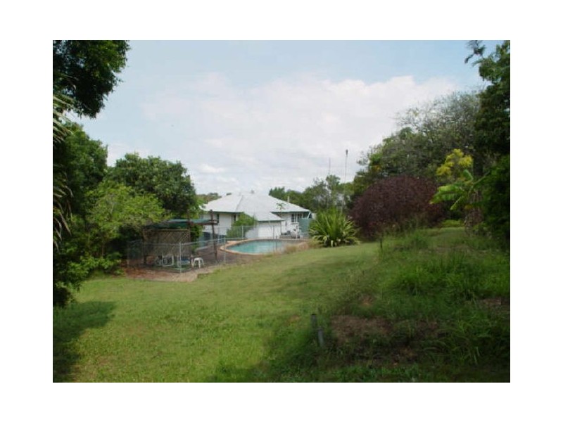 14 Diamond Street, Holland Park QLD 4121