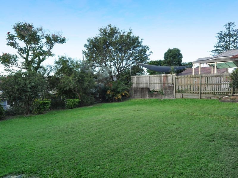 40 Percival Terrace, Holland Park QLD 4121