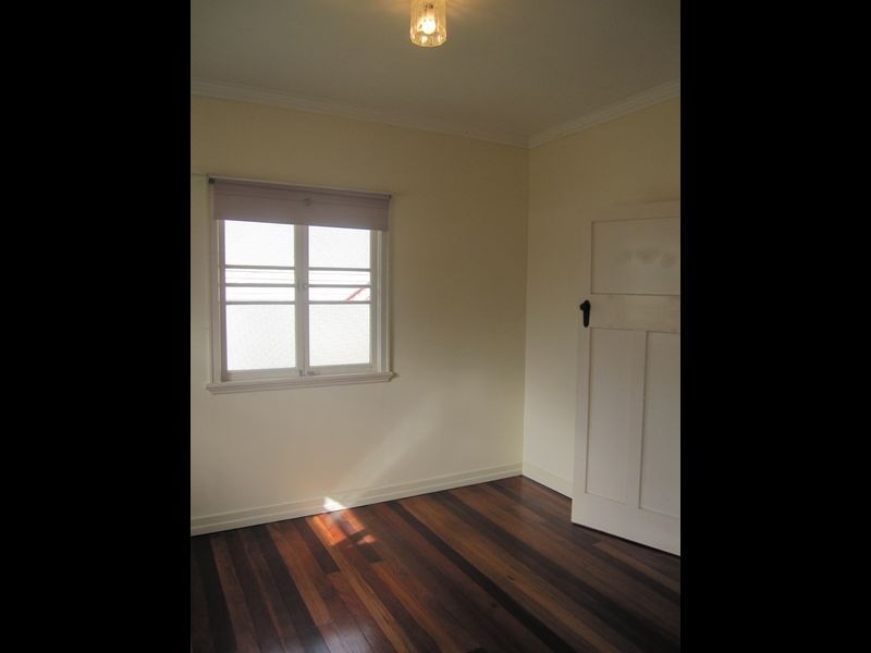 240 Bennetts Road, Norman Park QLD 4170